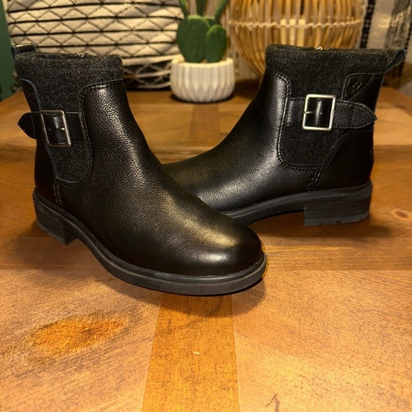 NWOB UGG Harrison Moto Boots Sz 6 - Picture 5 of 14